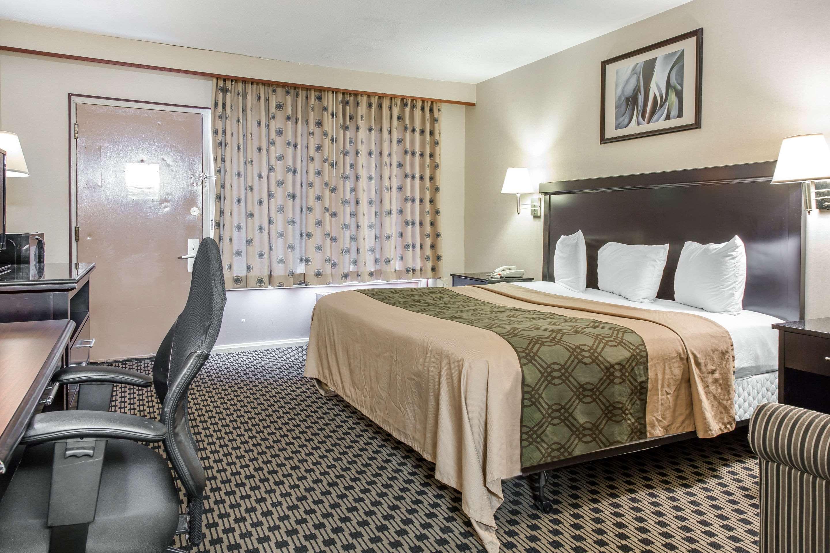 Econo Lodge West Haven Esterno foto