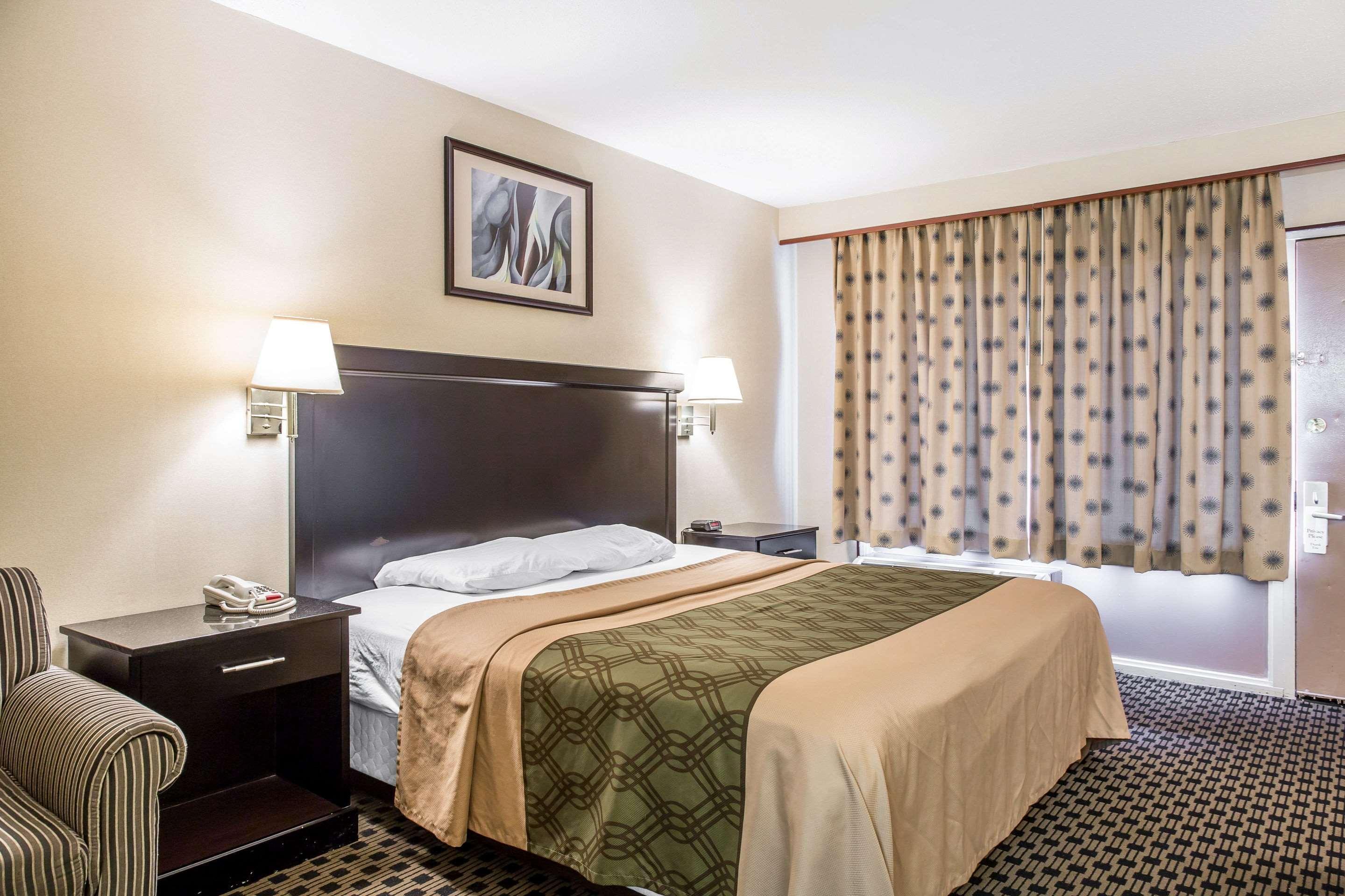 Econo Lodge West Haven Esterno foto