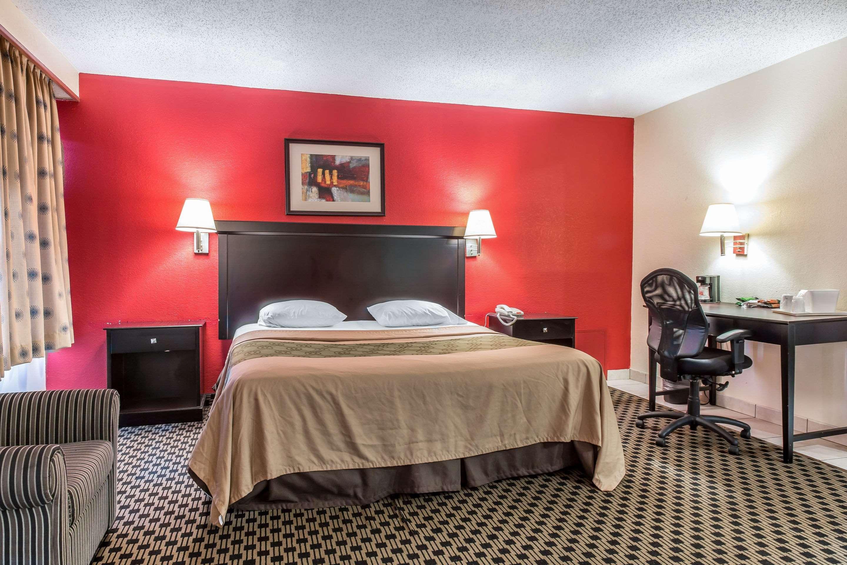 Econo Lodge West Haven Esterno foto