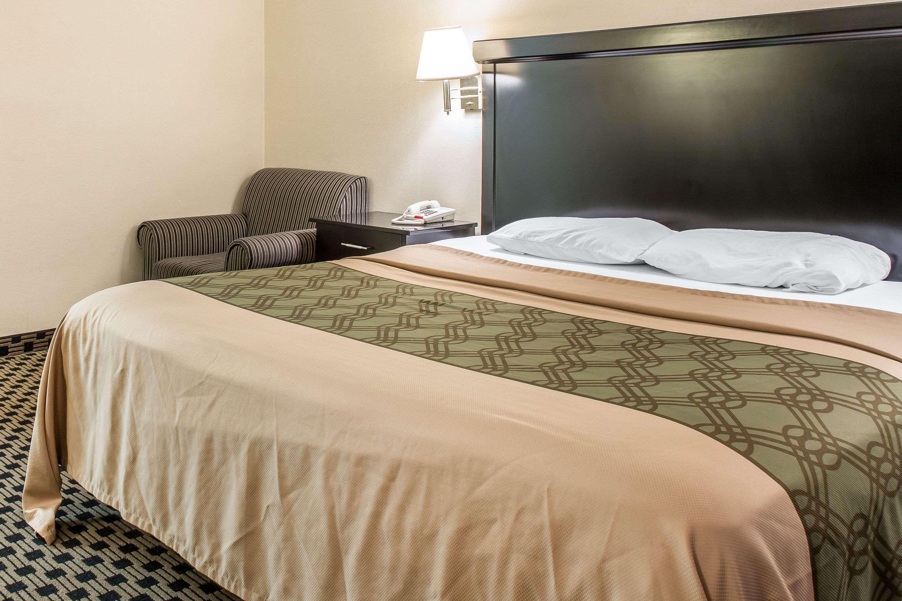 Econo Lodge West Haven Esterno foto